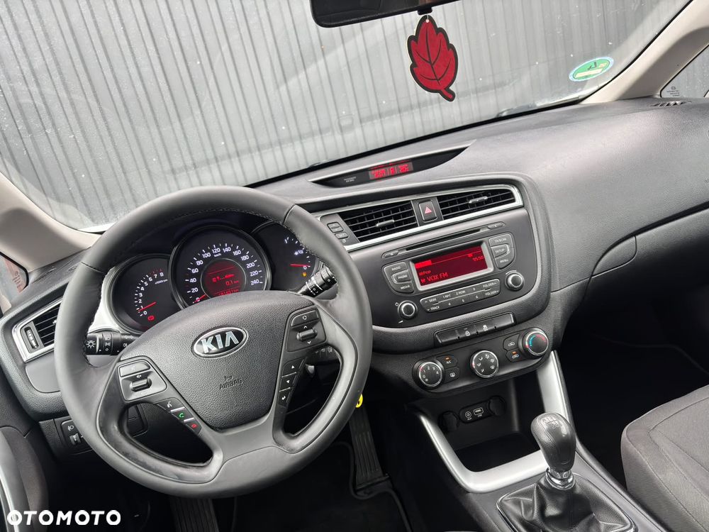 Kia Ceed 1.4 L Business Line - 17
