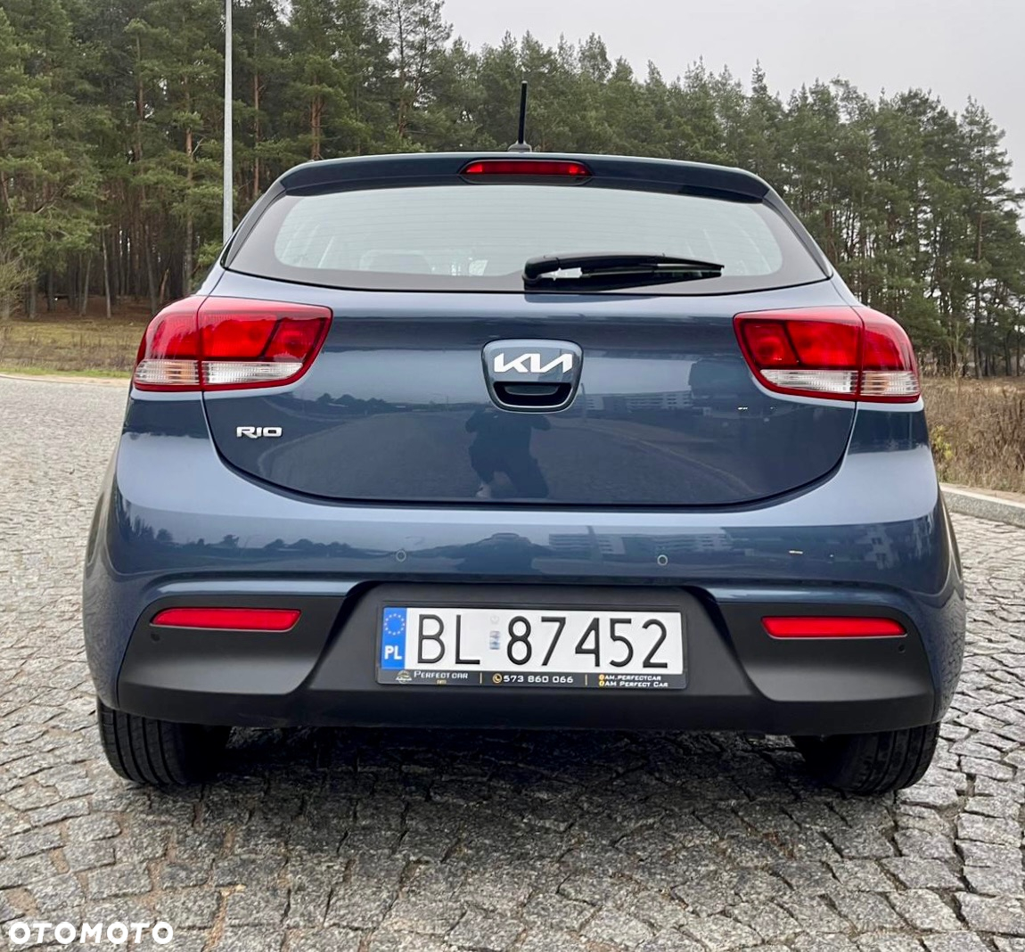 Kia Rio - 24