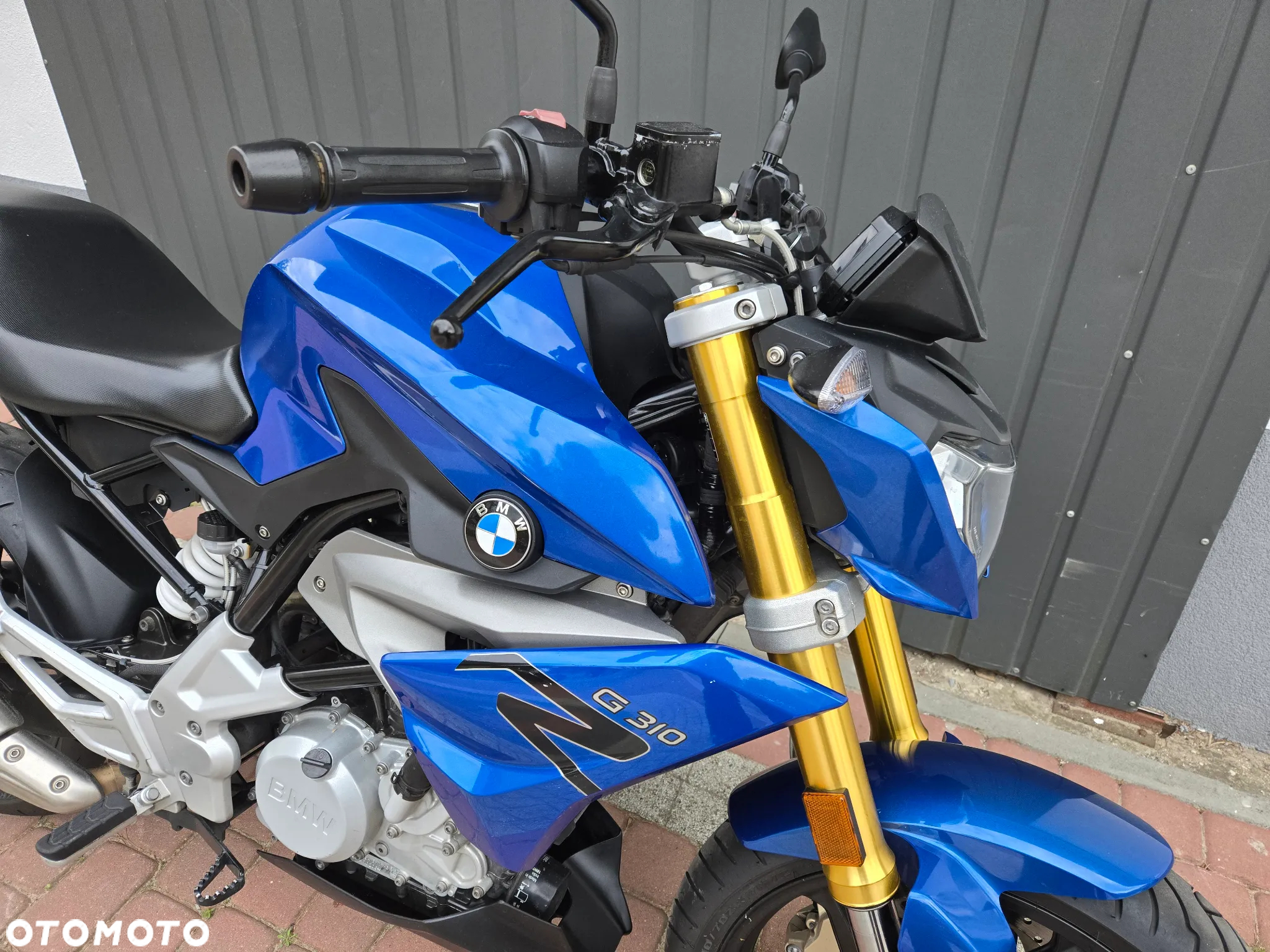 BMW G - 18