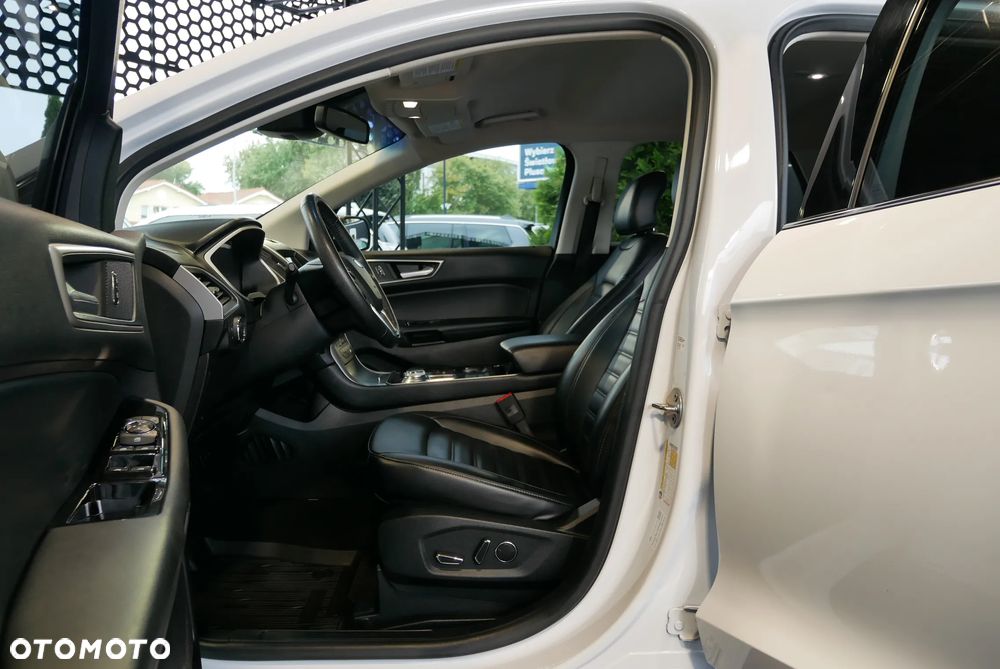 Ford Edge - 8