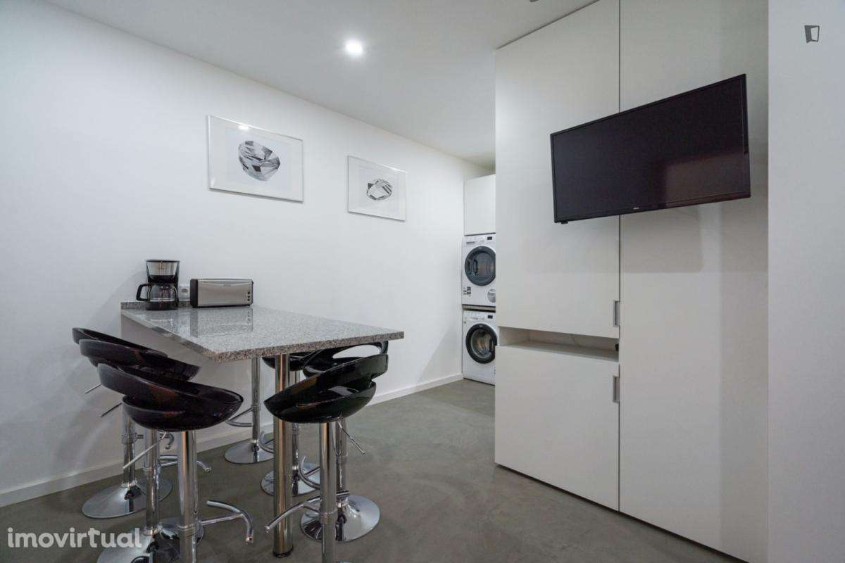 Quarto - localizado em Saldanha Lisbon - Grande imagem: 5/12