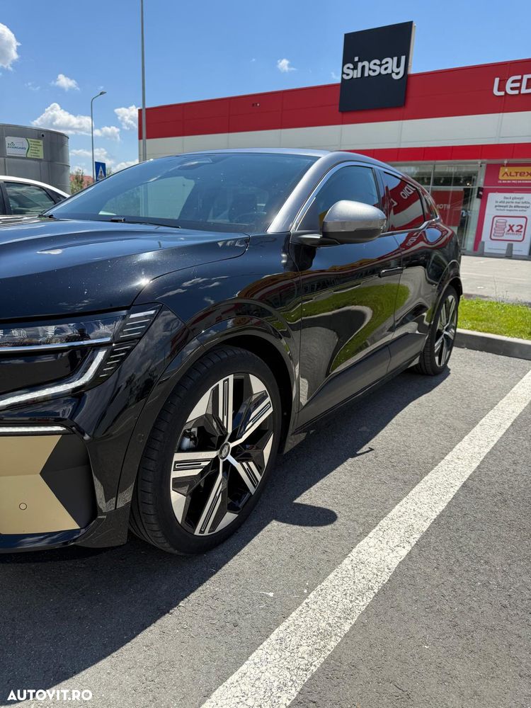 Renault Megane E-TECH 60 kWh 220 CP Iconic - 10