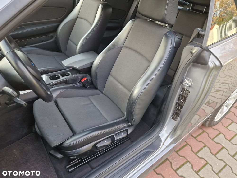 BMW Seria 1 118d DPF - 14