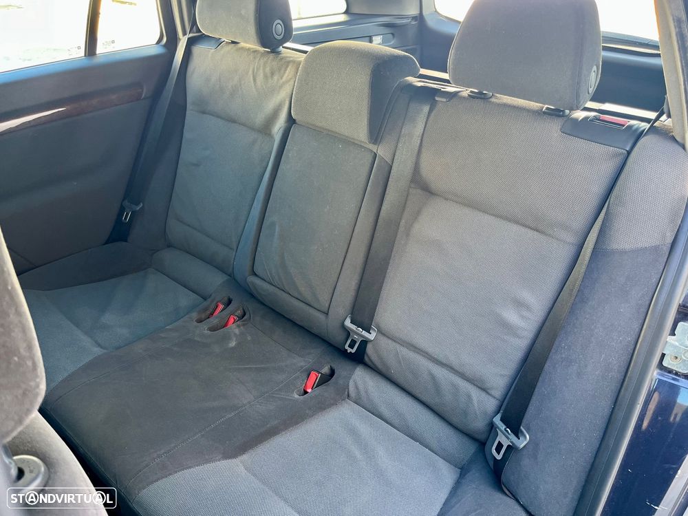 Opel Vectra 1.9 CDTI Elegance - 33