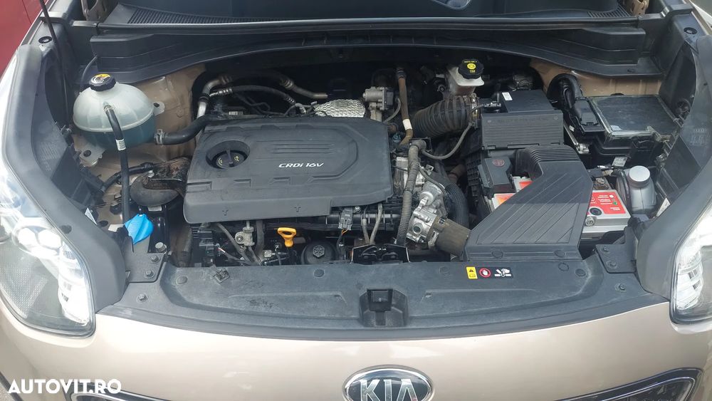 Kia Sportage 1.7 CRDI 2WD ISG Dream-Team Edition - 19