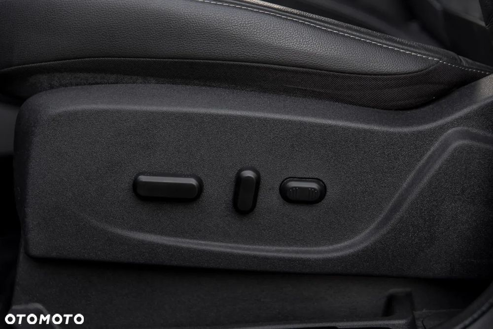 Ford Kuga 2.0 TDCi 4x4 ST-Line - 17