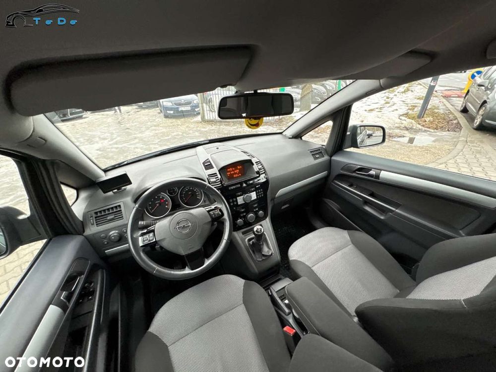 Opel Zafira 1.8 Cosmo - 16