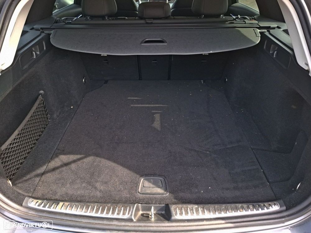 Mercedes-Benz E 300 de - 26