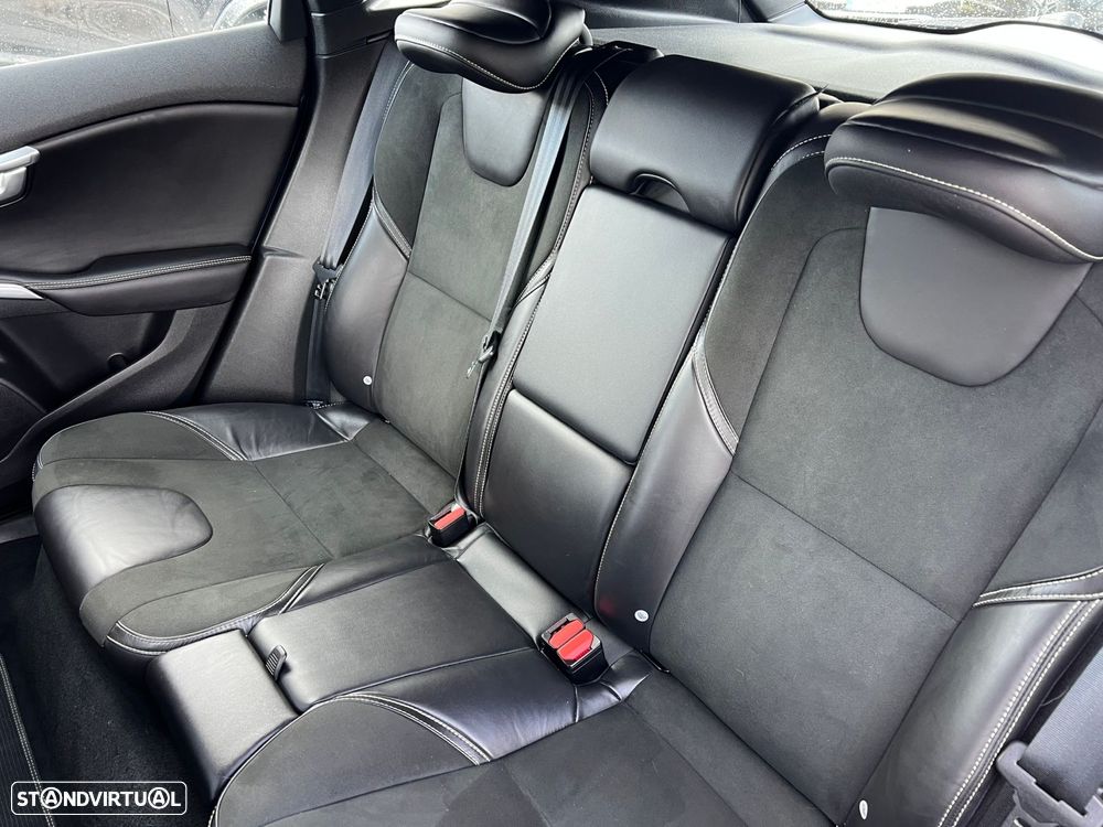 Volvo V40 1.5 T3 Sport Edition R Geartronic - 11