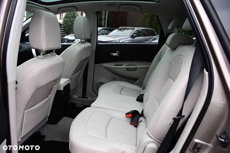 Nissan Qashqai+2 2.0 tekna - 17