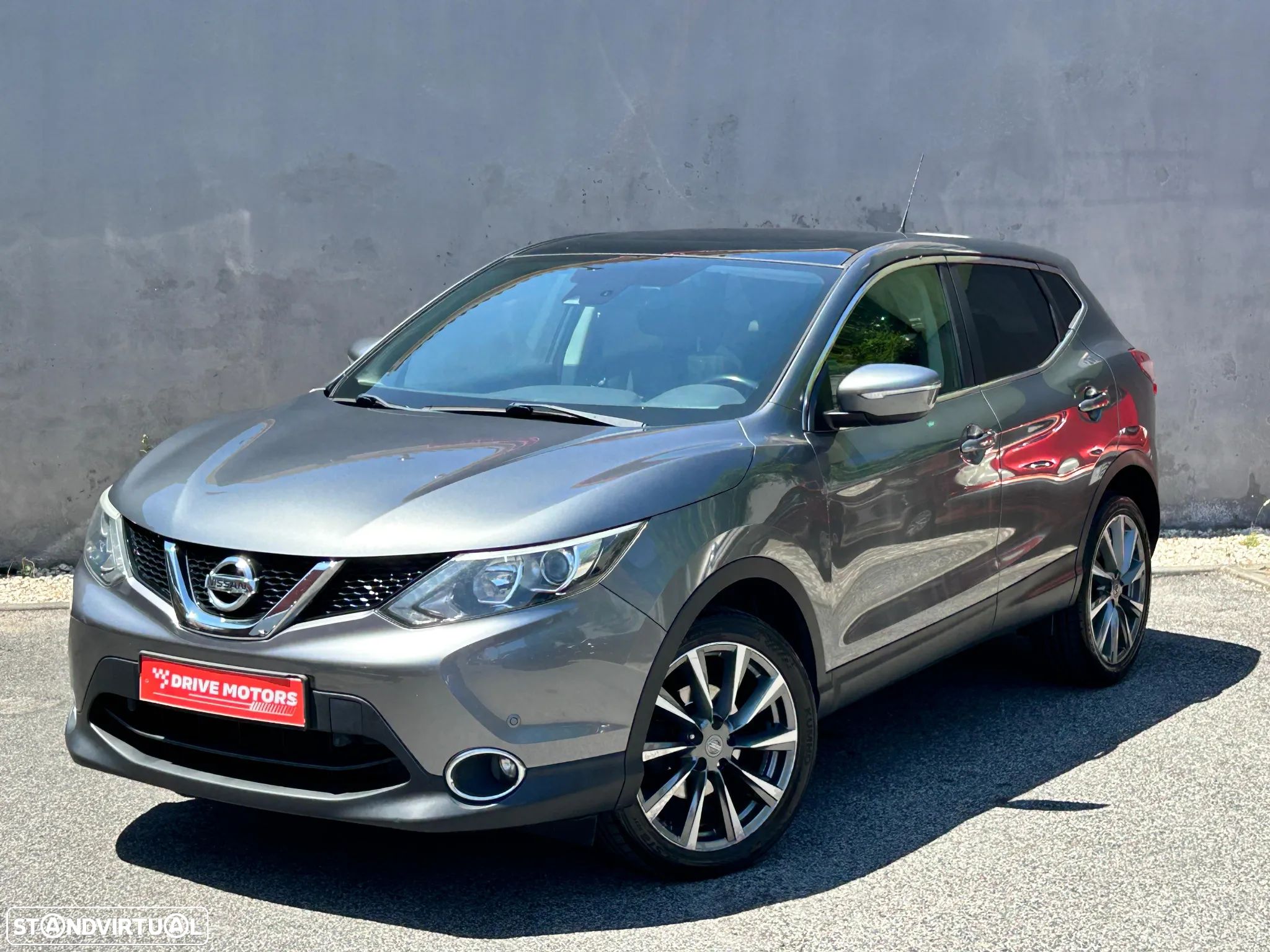 Nissan Qashqai 1.2 DIG-T N-Connecta - 1