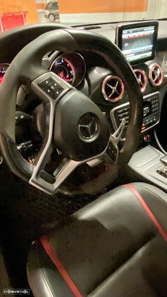 Mercedes-Benz GLA 45 AMG 4Matic 7G-DCT Edition 1 - 4