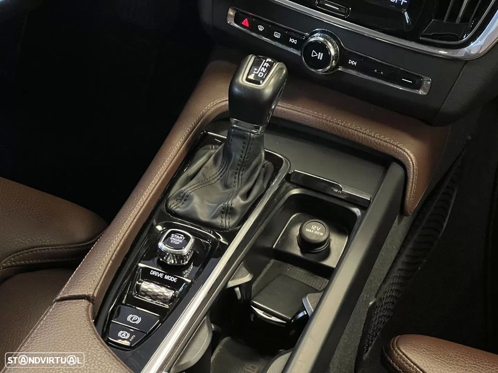 Volvo V90 D3 Geartronic Momentum - 27