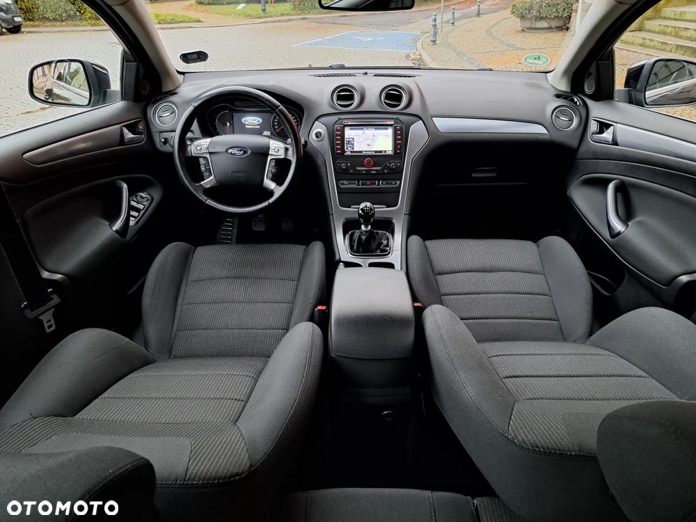 Ford Mondeo 2.0 TDCI Titanium - 32