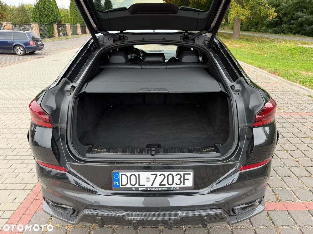 BMW X6 xDrive40d mHEV - 10