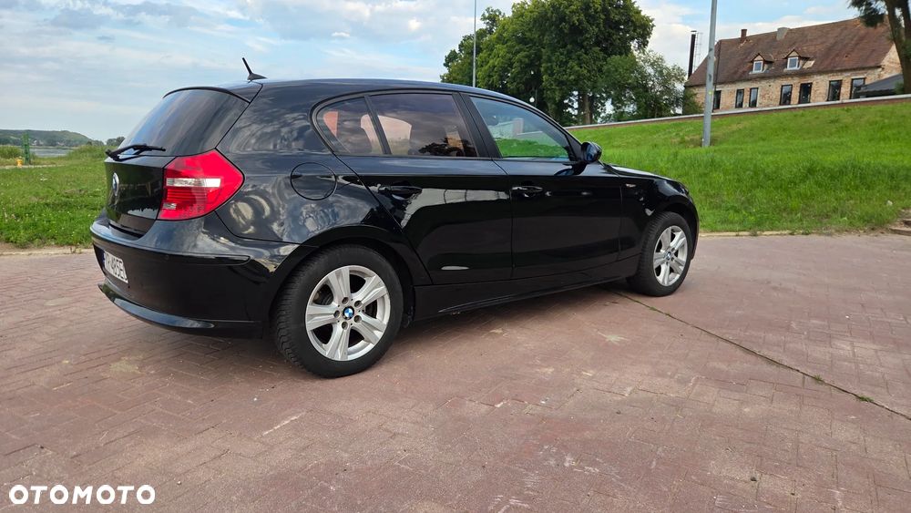 BMW Seria 1 118d - 5