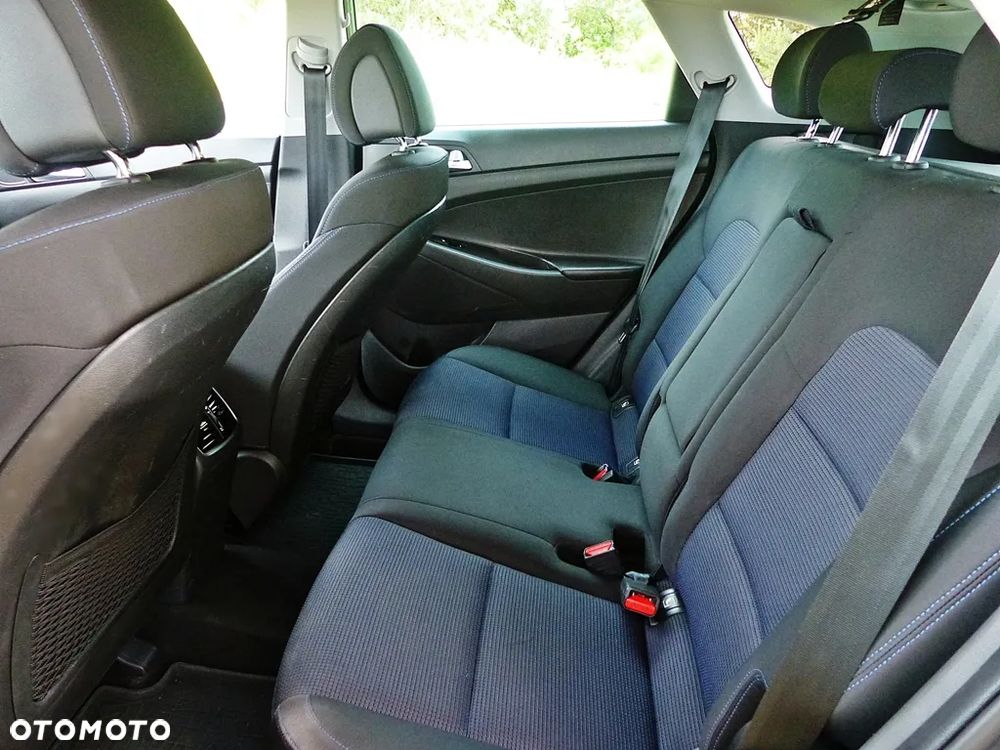 Hyundai Tucson blue 1.7 CRDi 2WD DCT Style - 23