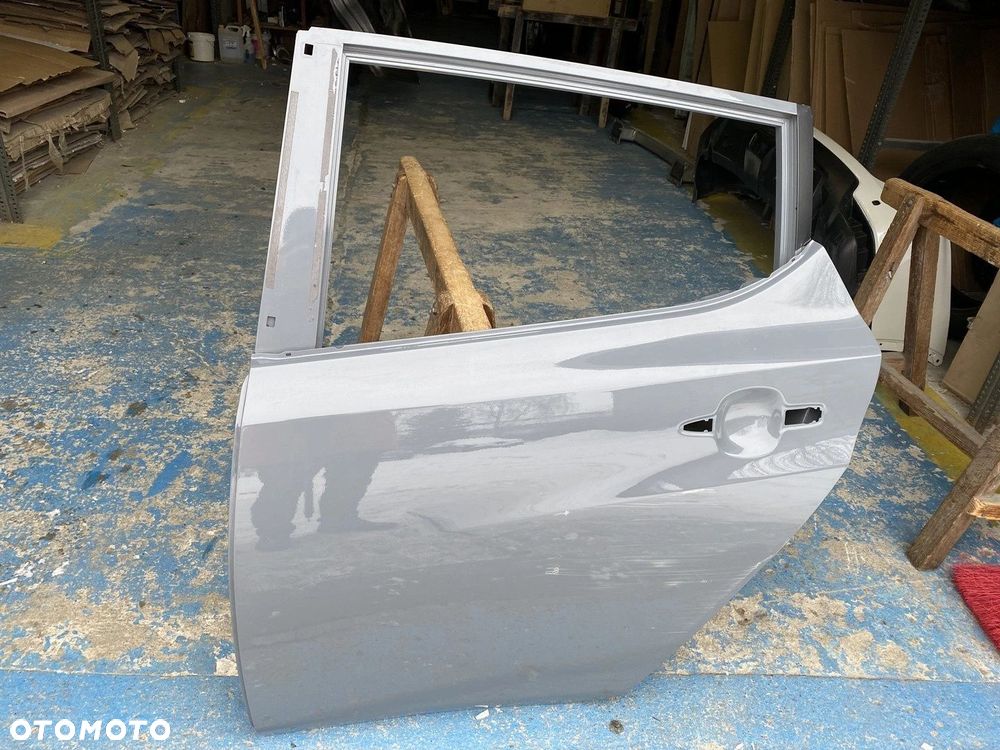 DRZWI TYLNE LEWE NISSAN LEAF II 2017- - 1