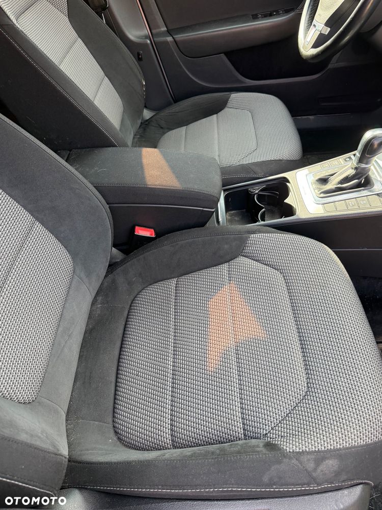 Volkswagen Passat 2.0 TDI Comfortline DSG - 6