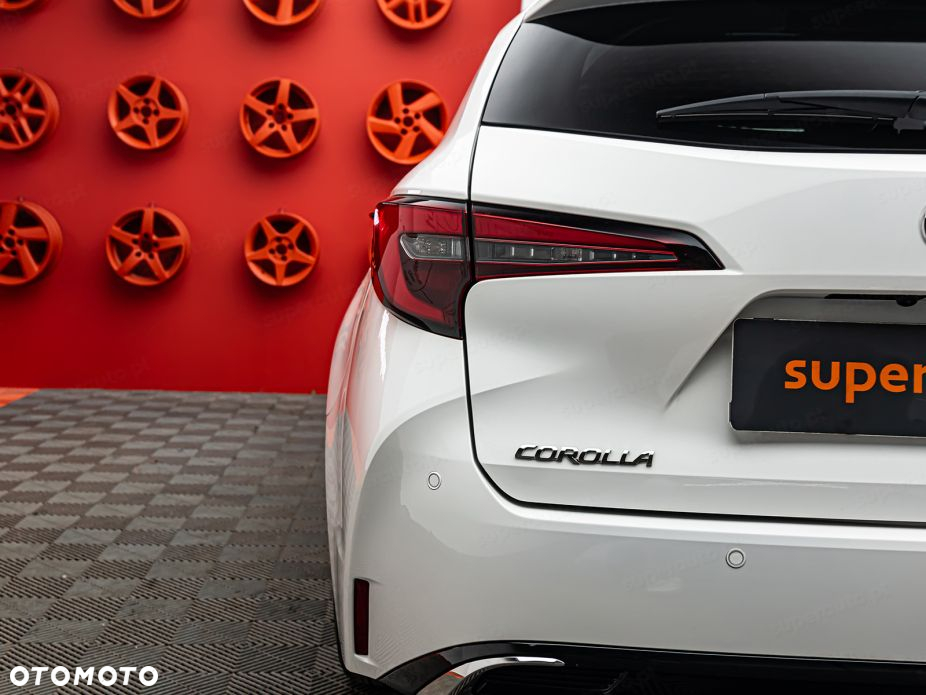 Toyota Corolla - 10
