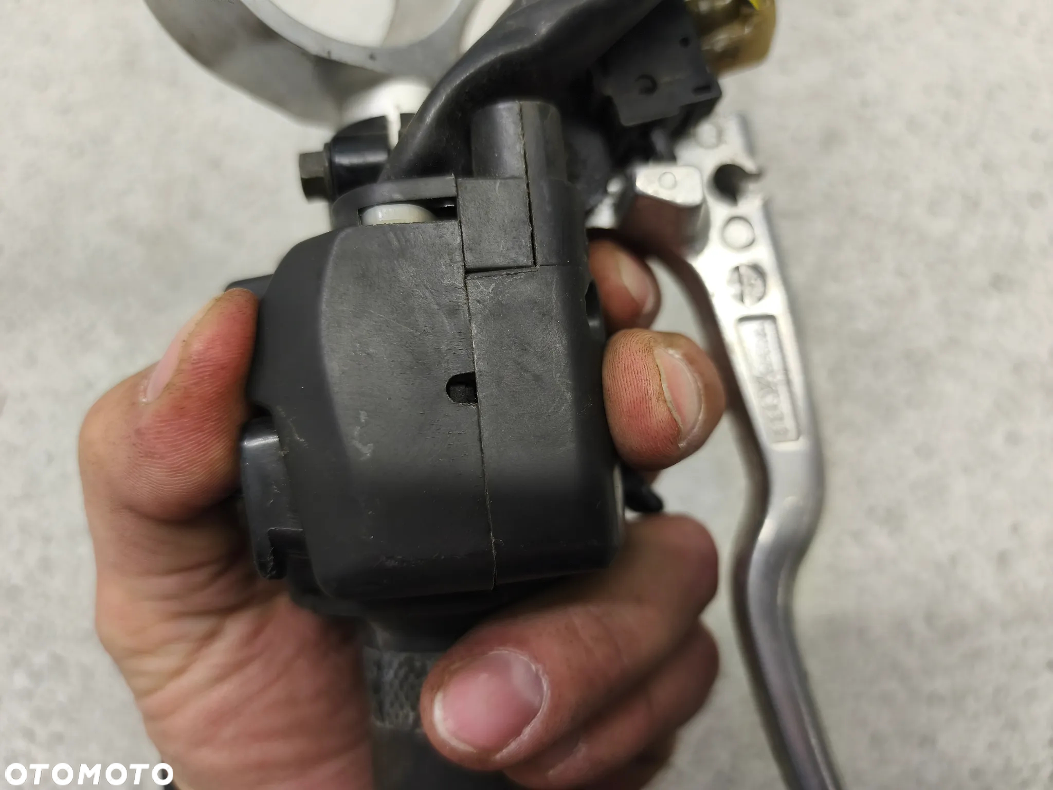 Przełączniki lewe, kierownica lewa, ciężarek, klamka lewa sprzegła Honda CBR 1100XX CBR1100 XX CBR 1100 XX CBR1100XX - 3