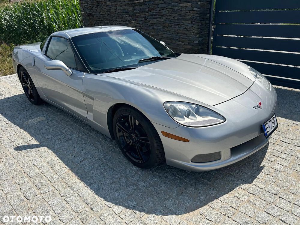 Chevrolet Corvette - 3