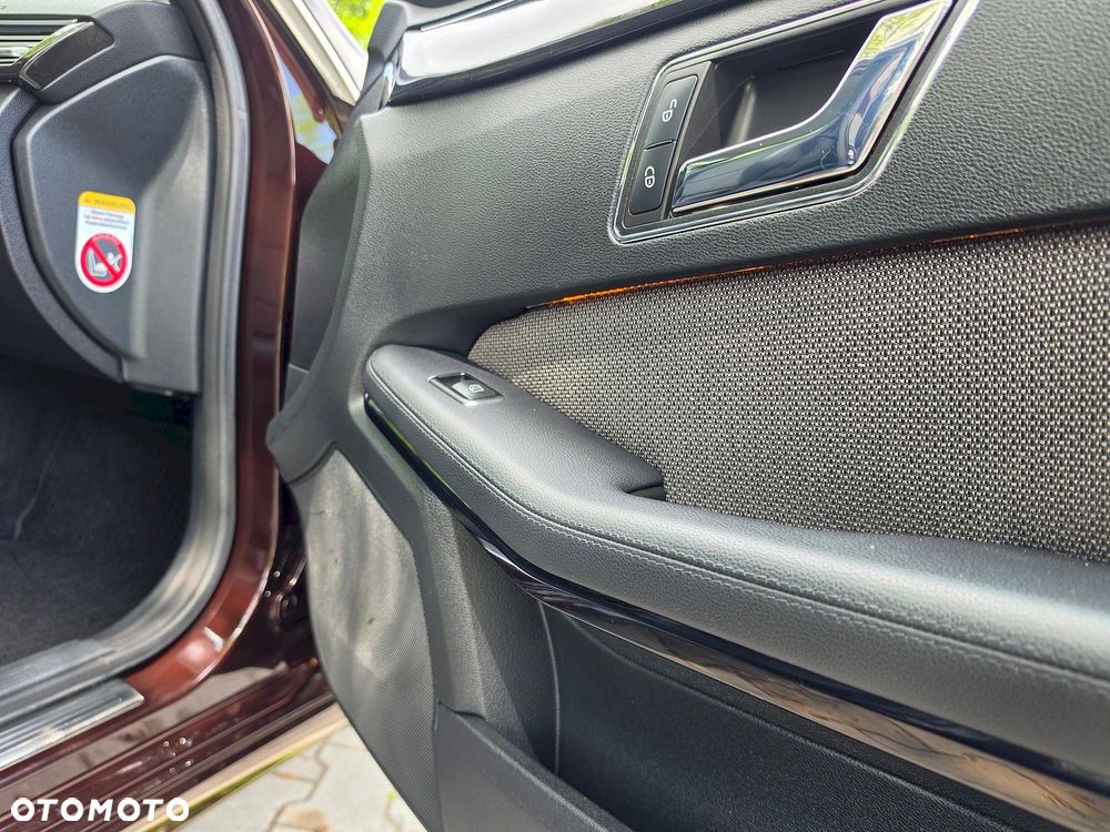 Mercedes-Benz Klasa E 250 CDI DPF BlueEFFICIENCY Avantgarde - 22