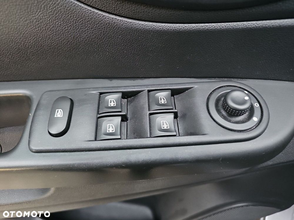 Renault Captur - 17