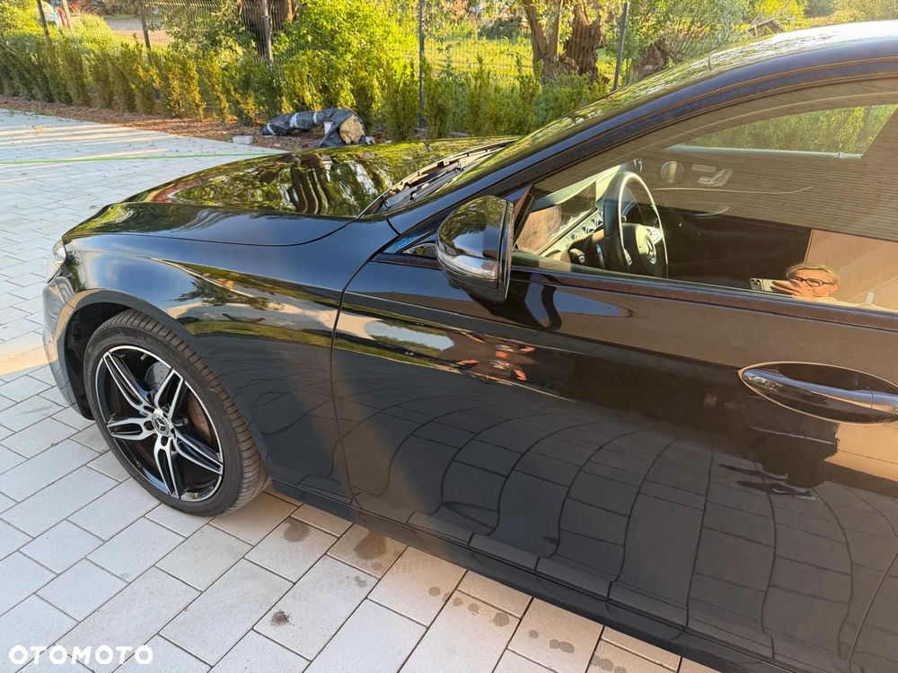 Mercedes-Benz Klasa E 220 d 4-Matic 9G-TRONIC - 12