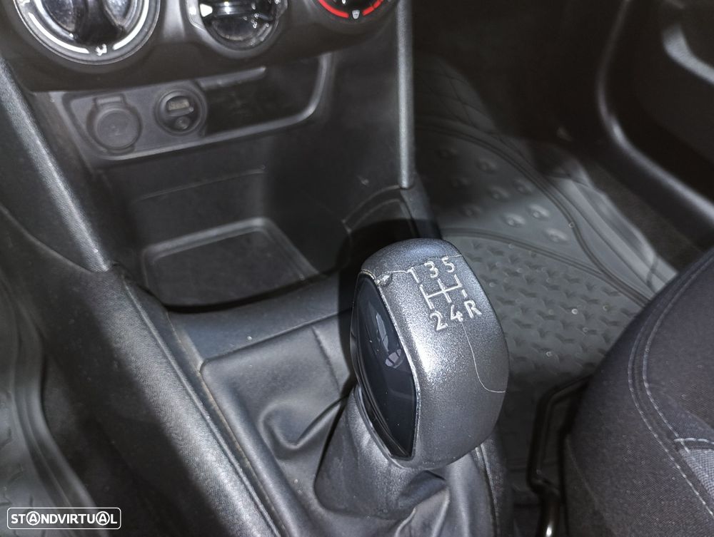 Peugeot 208 1.2 PureTech Style - 18