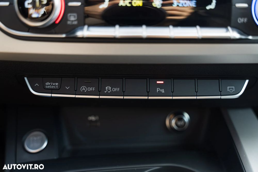 Audi A4 Avant 2.0 40 TFSI MHEV S tronic S Line - 22