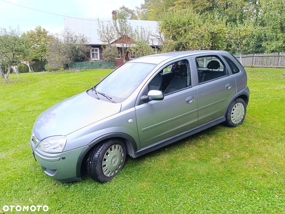 Opel Corsa 1.2 16V Cosmo - 3