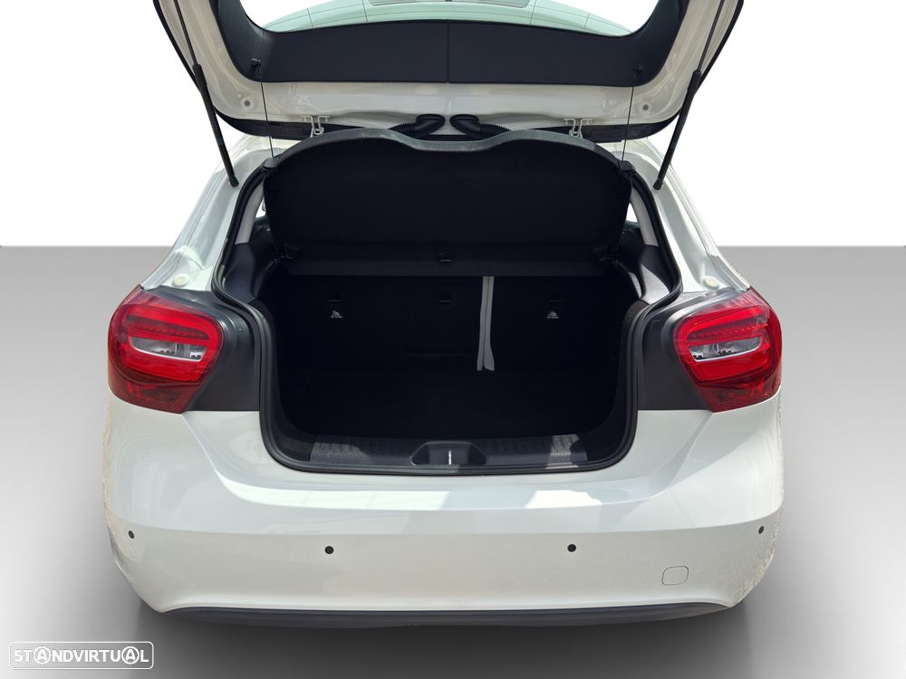 Mercedes-Benz A 180 d 7G DCT - 16