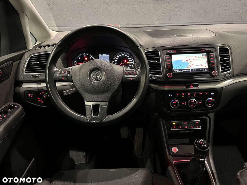 Volkswagen Sharan 2.0 TDI BlueMotion Technology Life - 17