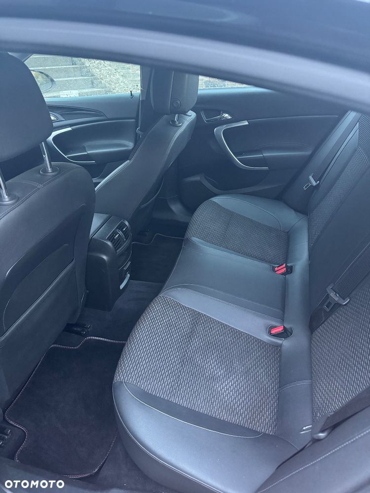 Opel Insignia - 12