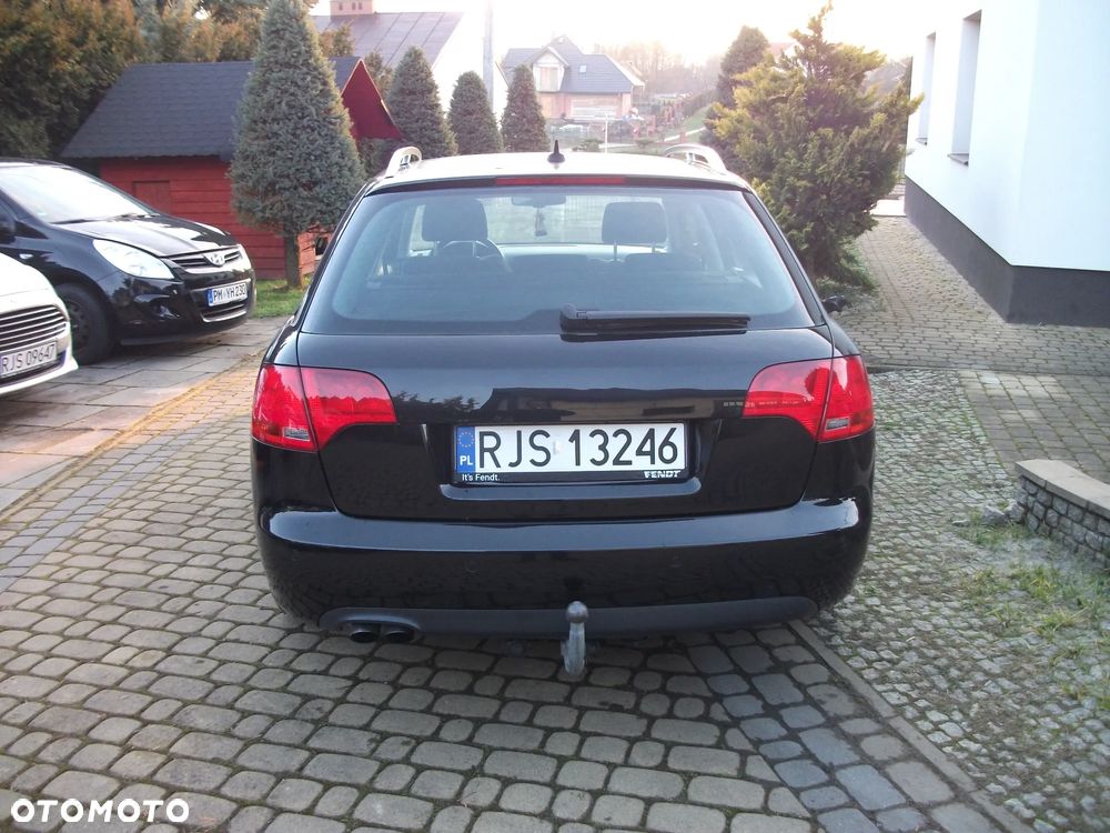 Audi A4 Avant 2.0 TDI - 9