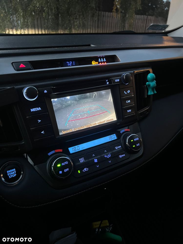 Toyota RAV4 2.0 Premium - 20