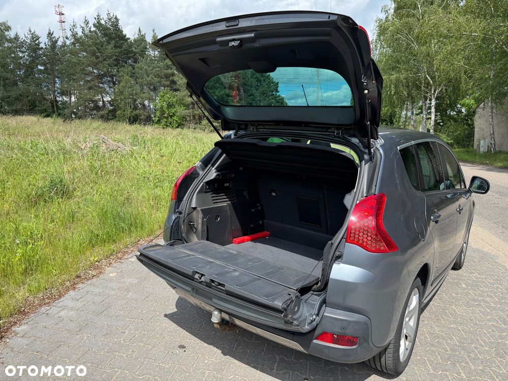 Peugeot 3008 HDi 150 Allure - 12