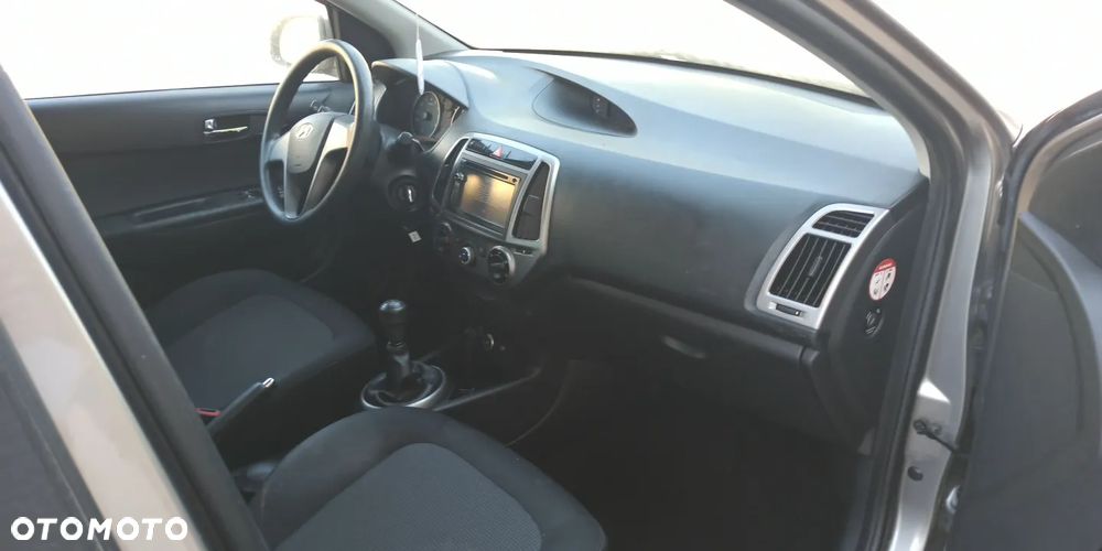 Hyundai i20 1.25 Comfort - 13