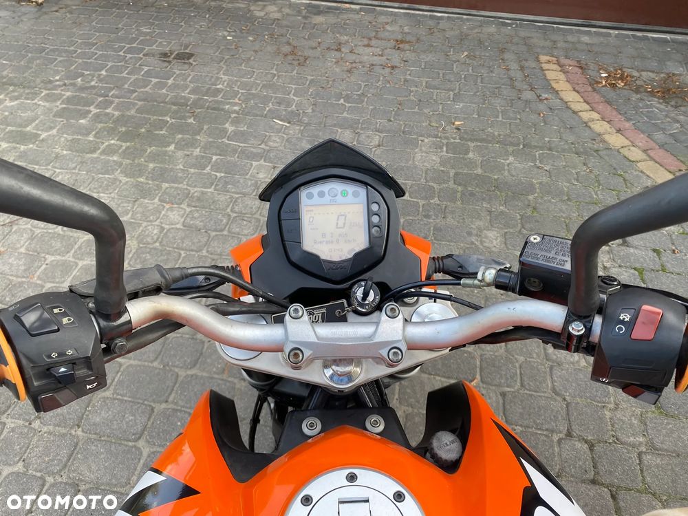 KTM Duke 125 - 9