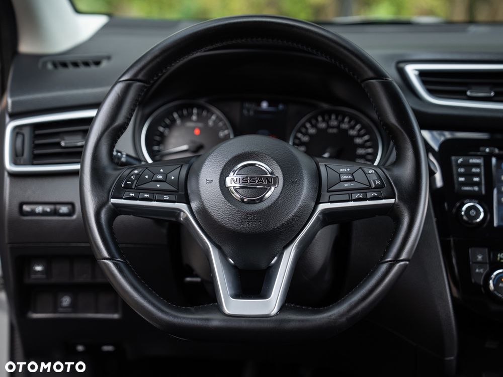 Nissan Qashqai 1.6 DIG-T TEKNA+ - 33