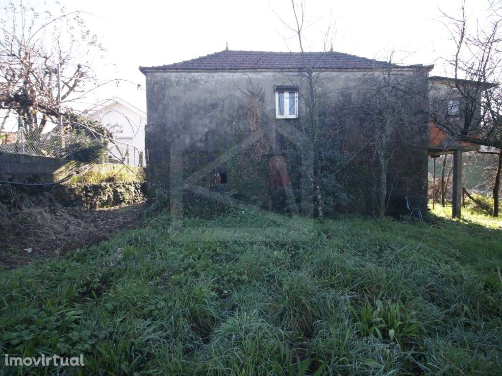Moradia T3 em Junqueira, Vale de Cambra - Para Recuperar - Grande imagem: 4/9