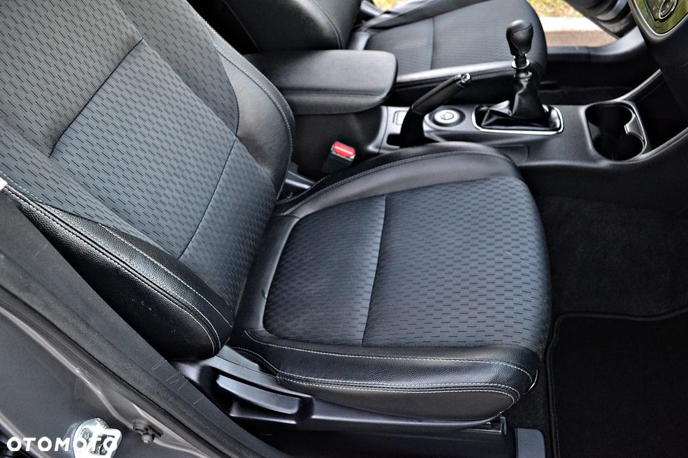Mitsubishi Outlander 2.2 DID Intense + 4WD - 32