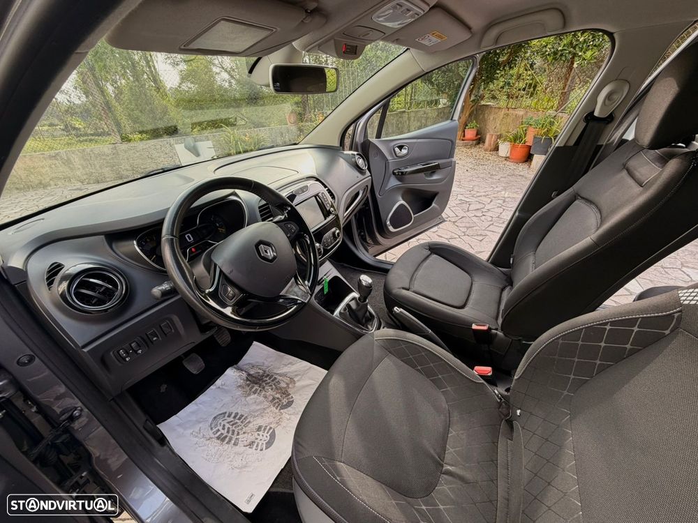 Renault Captur 0.9 TCE Exclusive - 17