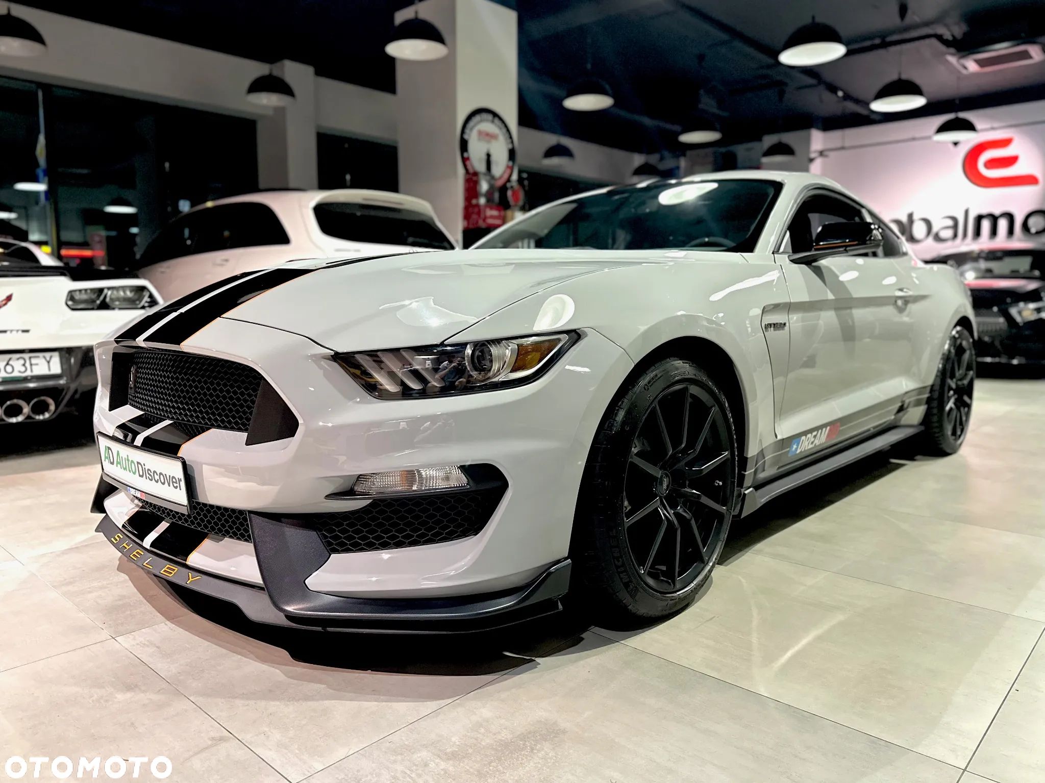 Ford Mustang - 1