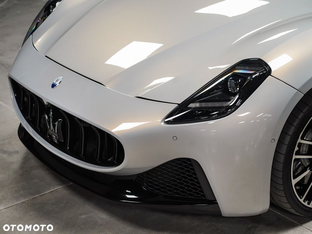 Maserati GranTurismo - 11