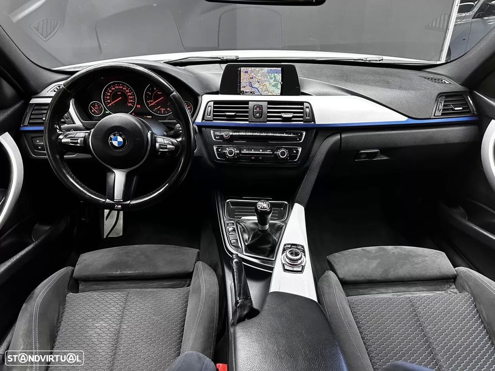BMW 320 d Pack M - 41