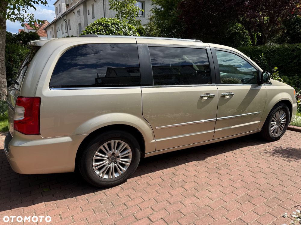 Lancia Voyager 2.8CRD Platinum - 9