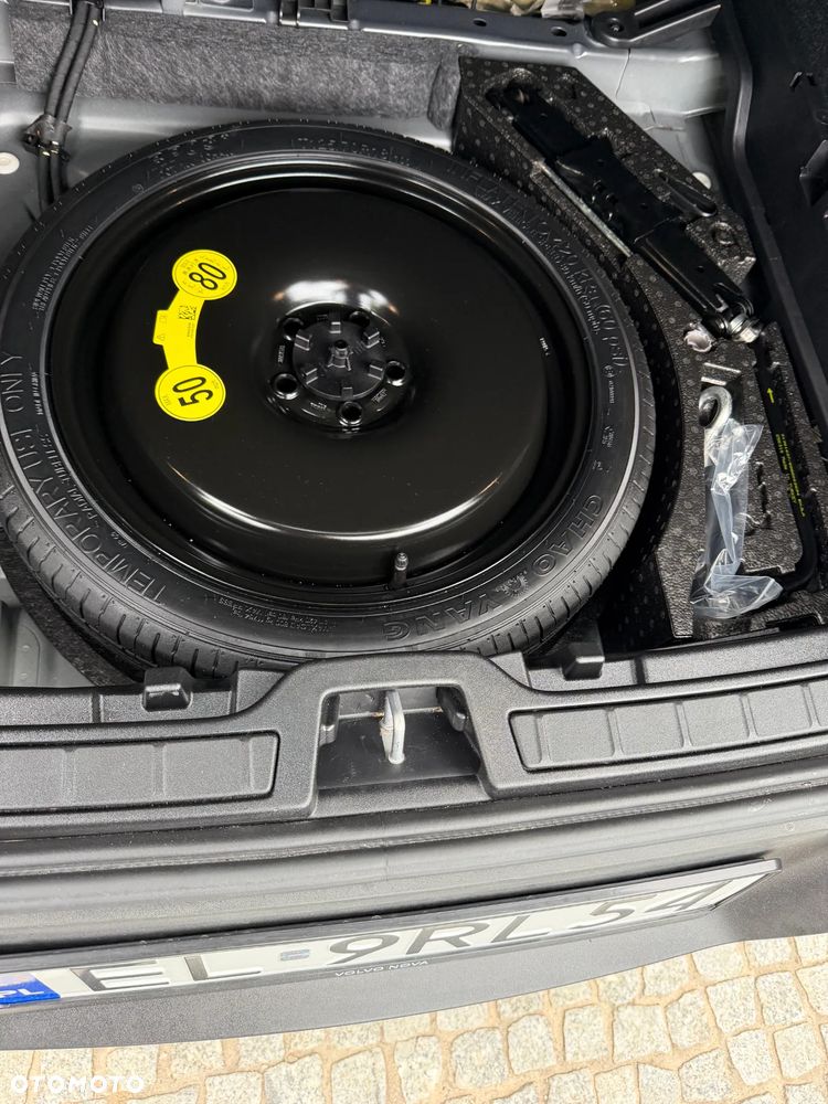 Volvo XC 40 - 18