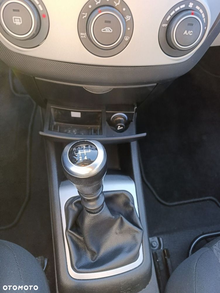 Kia Ceed - 15